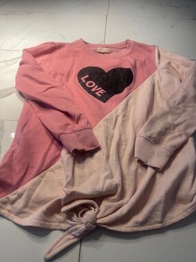 C&C California Pink Two-Tone 'Love' Heart Tie-Hem Sweatshirt